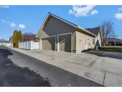 1075 NE Hudspeth Lane Prineville OR 97754