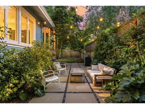 2343 NE 21st Avenue Portland OR 97212