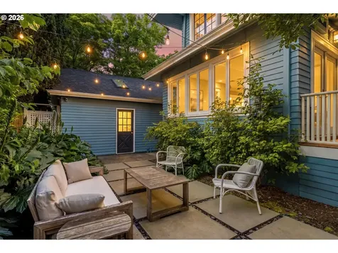 2343 NE 21st Avenue Portland OR 97212