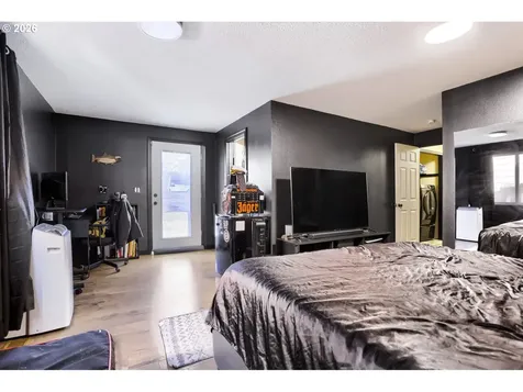 7817 SE Strawberry Lane Milwaukie OR 97267