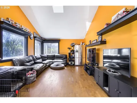 7817 SE Strawberry Lane Milwaukie OR 97267