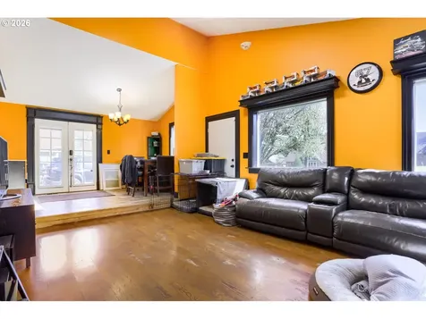 7817 SE Strawberry Lane Milwaukie OR 97267