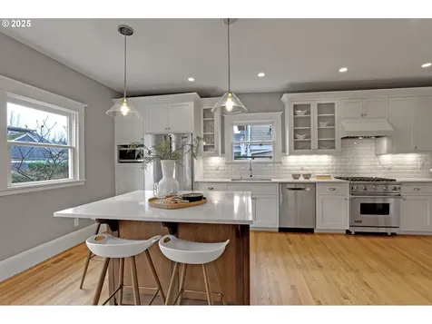 3334 NE 30th Avenue Portland OR 97212