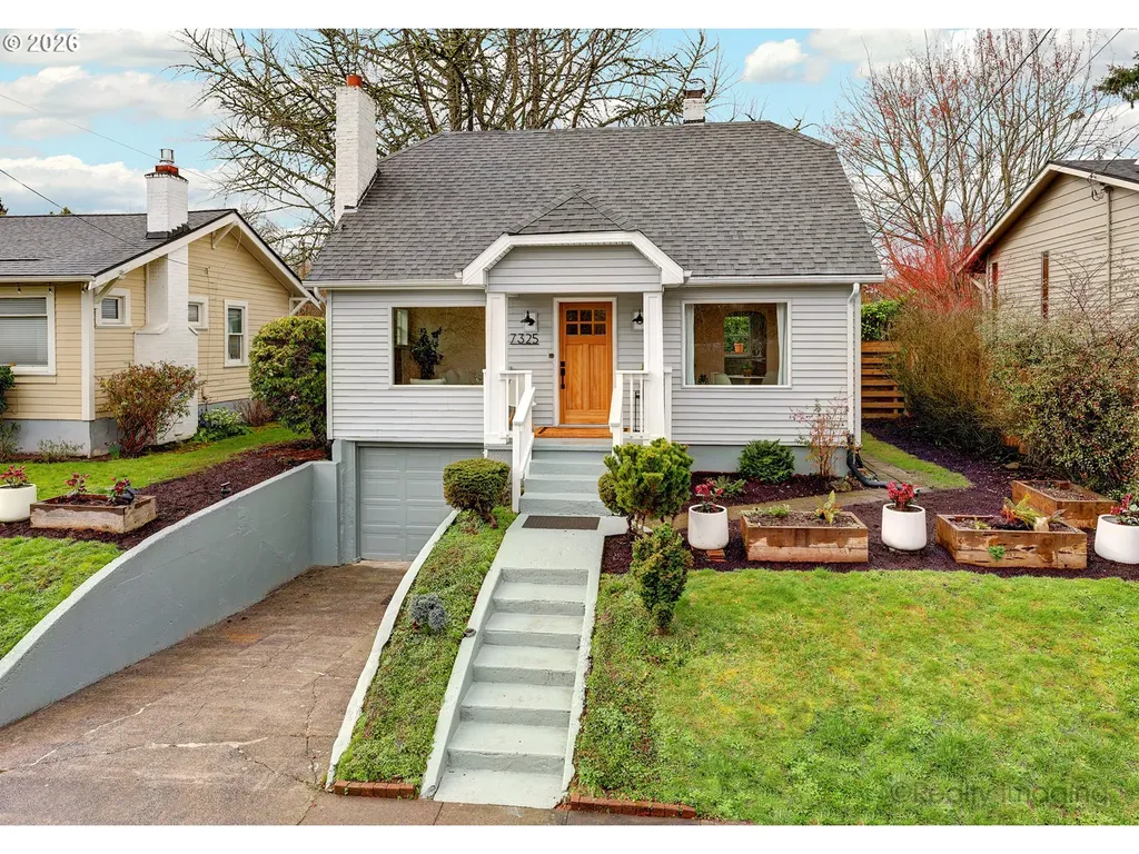 7325 SE 22nd Avenue Portland OR 97202