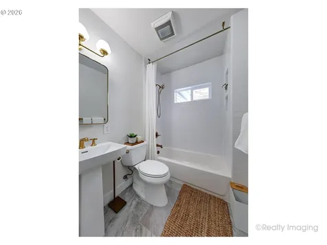 7325 SE 22nd Avenue Portland OR 97202