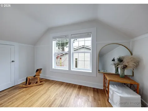 7325 SE 22nd Avenue Portland OR 97202