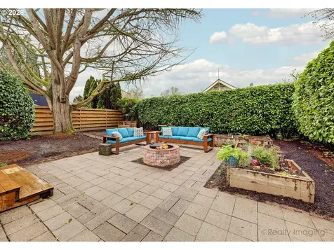 7325 SE 22nd Avenue Portland OR 97202