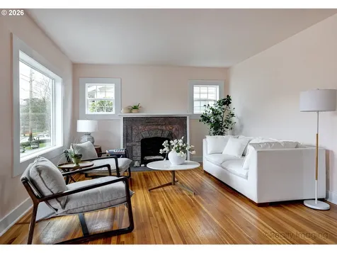 7325 SE 22nd Avenue Portland OR 97202
