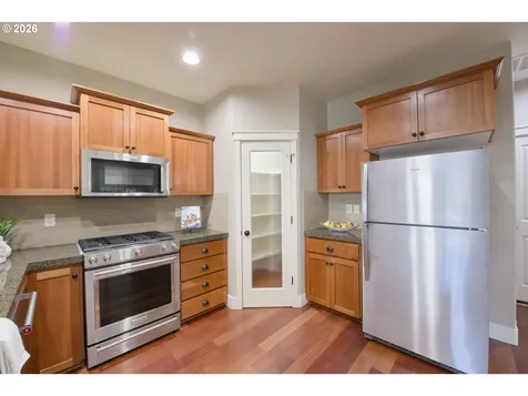 4835 NW Blandy Terrace Portland OR 97229