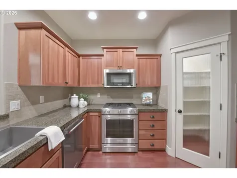 4835 NW Blandy Terrace Portland OR 97229
