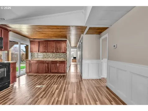 1428 NW 5th Street Mcminnville OR 97128