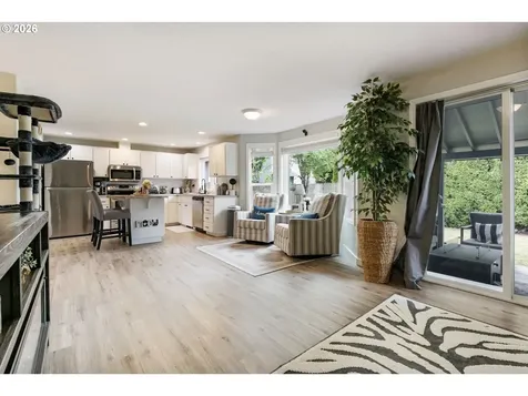 196 Balboa Loop Kelso WA 98626