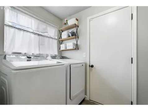 196 Balboa Loop Kelso WA 98626