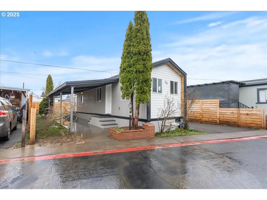 8951 SE Fuller Road Happy Valley OR 97086