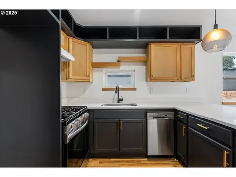 8951 SE Fuller Road Happy Valley OR 97086