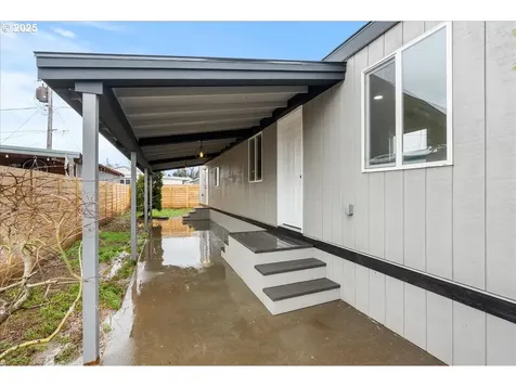 8951 SE Fuller Road Happy Valley OR 97086