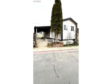 8951 SE Fuller Road Happy Valley OR 97086
