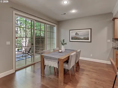 4525 Trillium Woods Lake Oswego OR 97035
