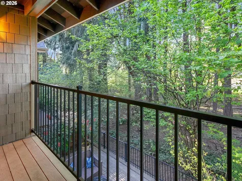 4525 Trillium Woods Lake Oswego OR 97035