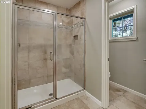 4525 Trillium Woods Lake Oswego OR 97035