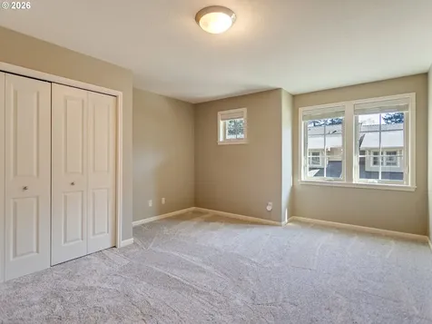 4525 Trillium Woods Lake Oswego OR 97035