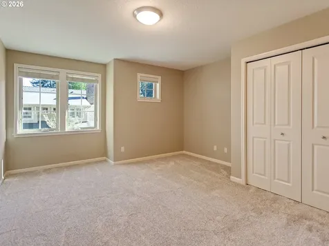 4525 Trillium Woods Lake Oswego OR 97035