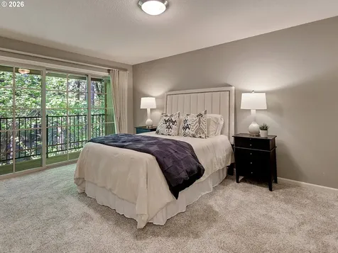 4525 Trillium Woods Lake Oswego OR 97035