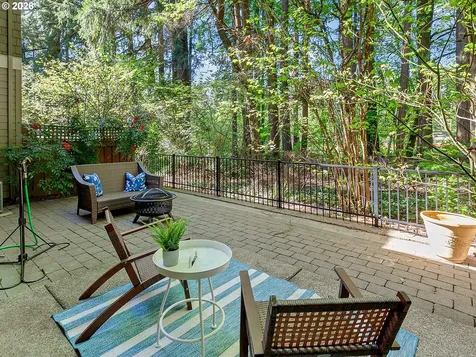 4525 Trillium Woods Lake Oswego OR 97035
