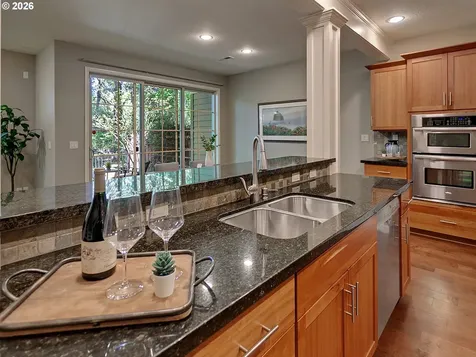 4525 Trillium Woods Lake Oswego OR 97035