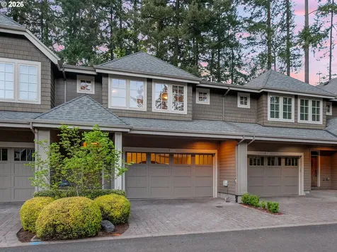 4525 Trillium Woods Lake Oswego OR 97035