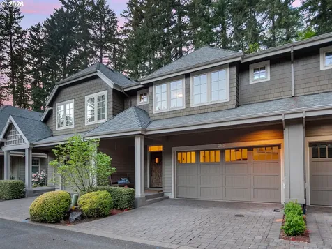 4525 Trillium Woods Lake Oswego OR 97035