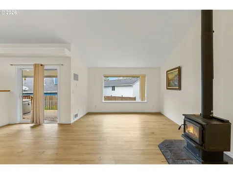 720 SW Pioneer Court Willamina OR 97396