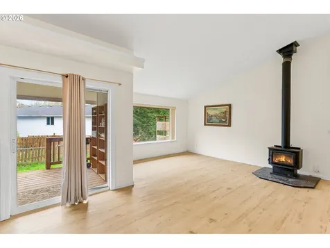 720 SW Pioneer Court Willamina OR 97396