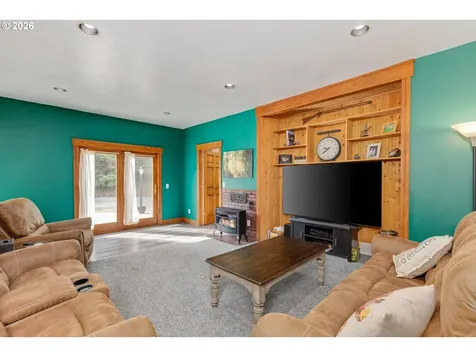 16175 NE Major Lane Yamhill OR 97148