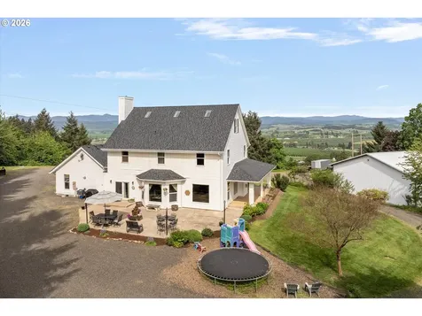 16175 NE Major Lane Yamhill OR 97148