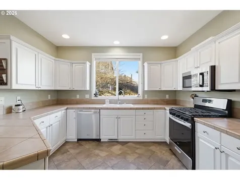 5475 L Street Washougal WA 98671