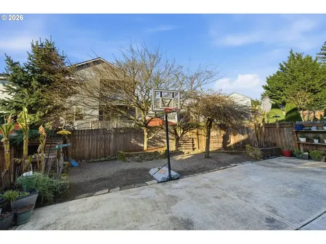 5475 L Street Washougal WA 98671