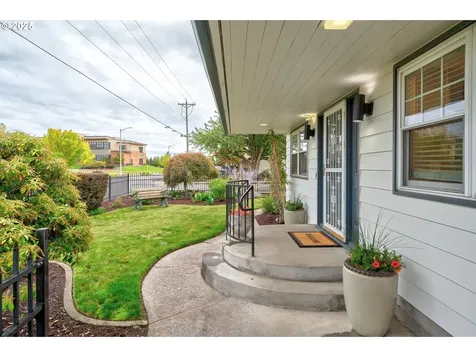 2601 Walker Road NE Salem OR 97305