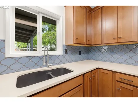 2251 NE 132nd Avenue Portland OR 97230