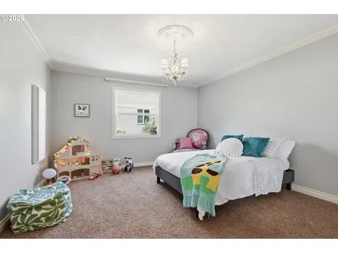 6010 S Corbett Avenue Portland OR 97239