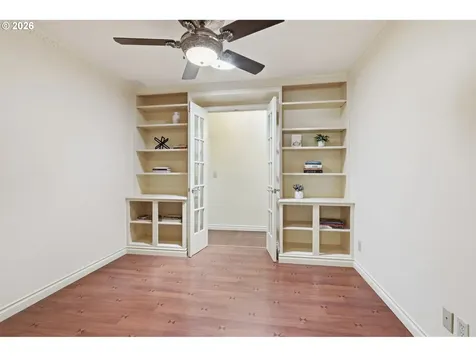 6010 S Corbett Avenue Portland OR 97239