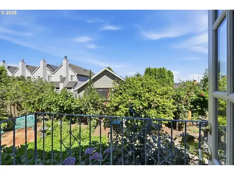 6010 S Corbett Avenue Portland OR 97239