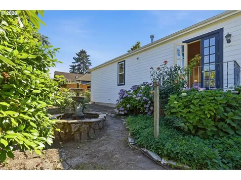 6010 S Corbett Avenue Portland OR 97239