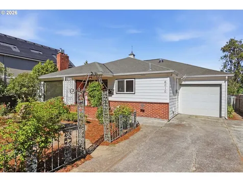 6010 S Corbett Avenue Portland OR 97239