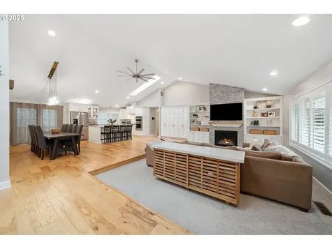 10185 SW Riverwood Lane Portland OR 97224