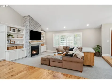 10185 SW Riverwood Lane Portland OR 97224