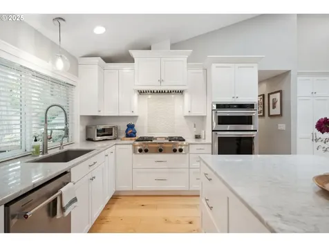 10185 SW Riverwood Lane Portland OR 97224