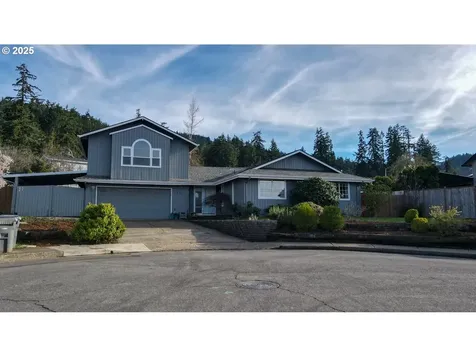 327 S 72nd Street Springfield OR 97478