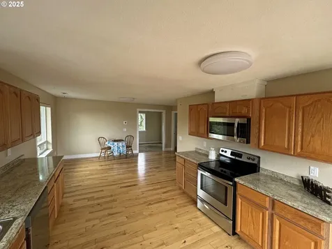 616 Pacific Avenue Brookings OR 97415
