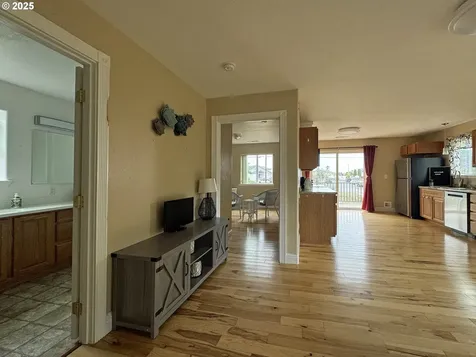 616 Pacific Avenue Brookings OR 97415